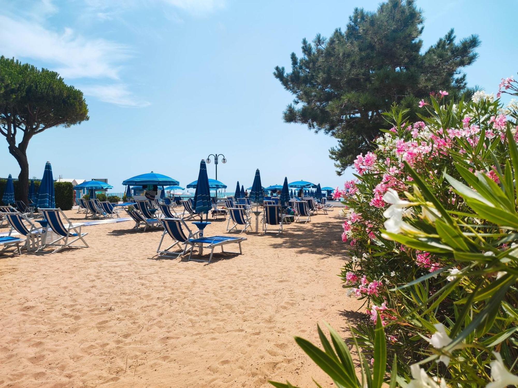 Brioni Fronte Mare Leilighet Lido di Jesolo Eksteriør bilde